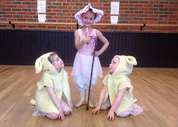 potten-end-ballet-school-little-bo-peep